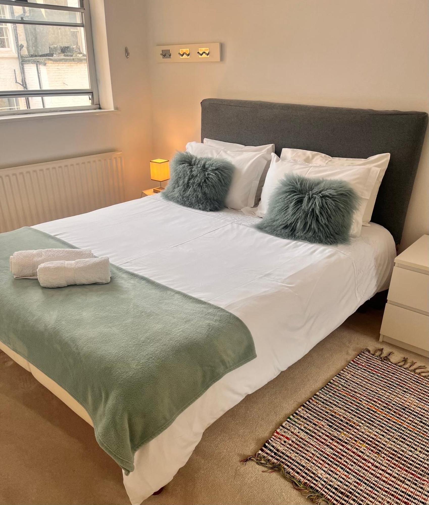 Hyde Park,3 Min Walk,family Home! 2 Bedrooms & 2 Bathrooms Apartment! Fantastic Location Appartamento Londra